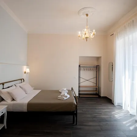 Maison Materdei بيت ضيافة نابولي
